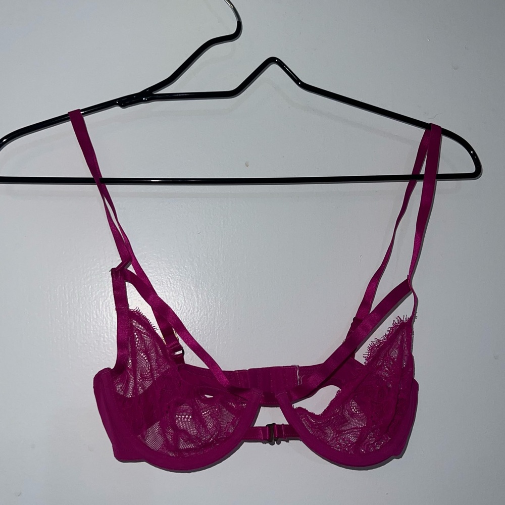 Lace silk hot pink bra - great condition